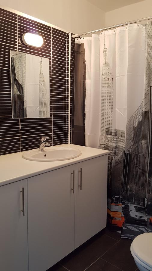 Dezo Luxury Town Apartment Larnaca Exteriör bild